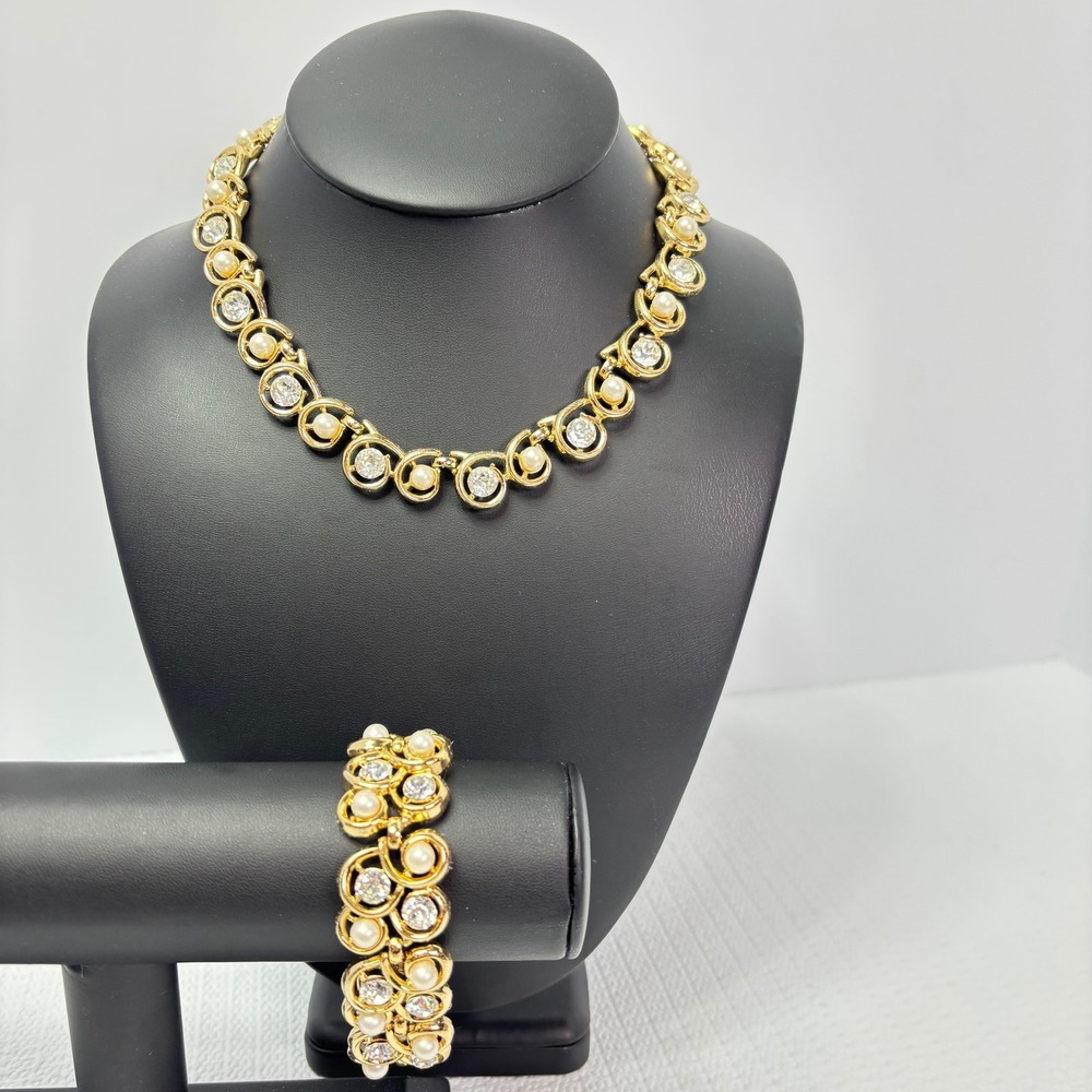 Trifari Set Gold Tone Faux‎ Pearl Rhinestone Necklace Bracelet Vintage Costume